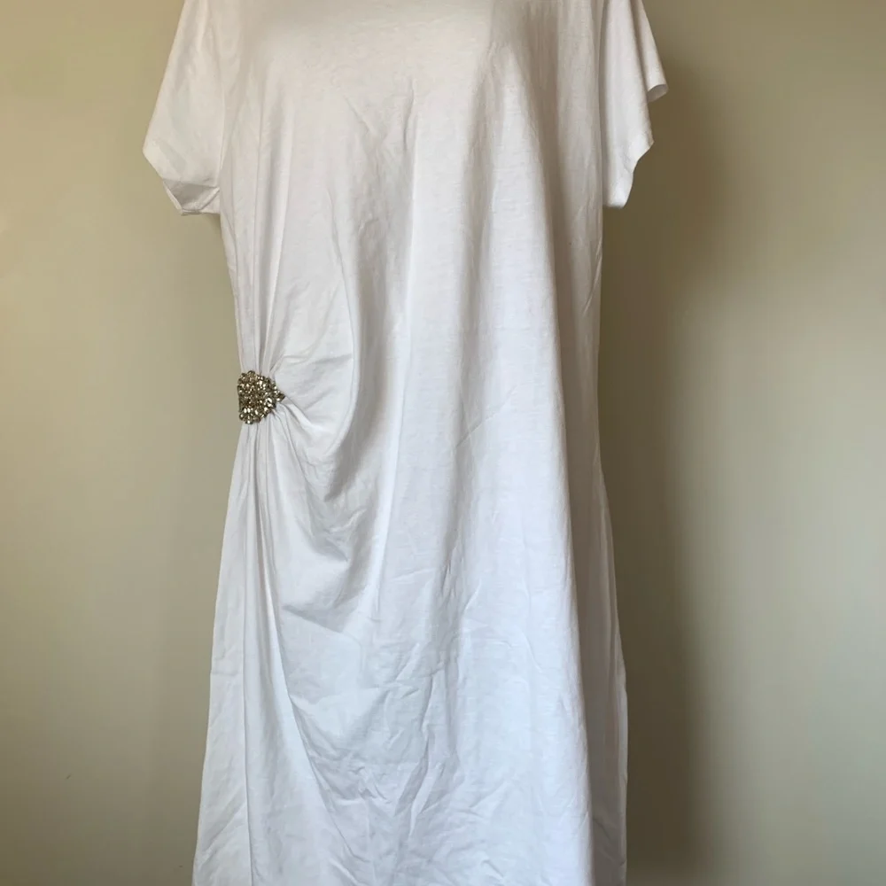 Express White Garment with Tags - Picture 3 of 6